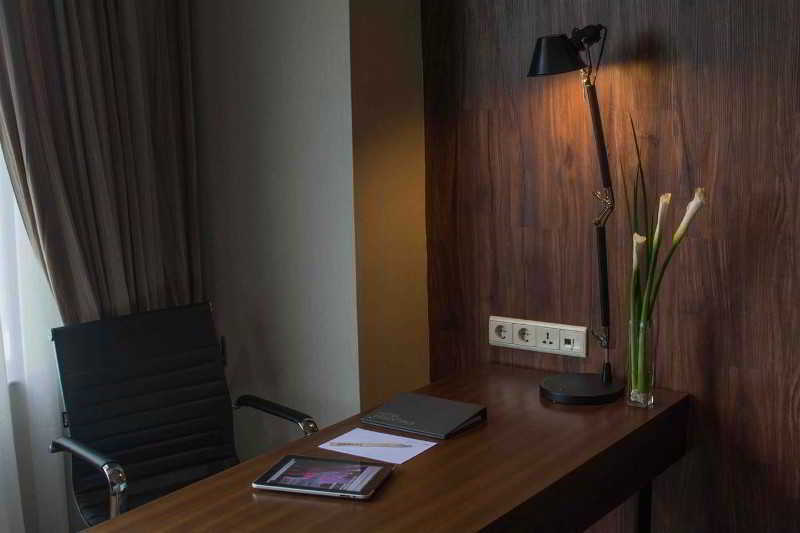 Hotel Artotel Gelora Senayan